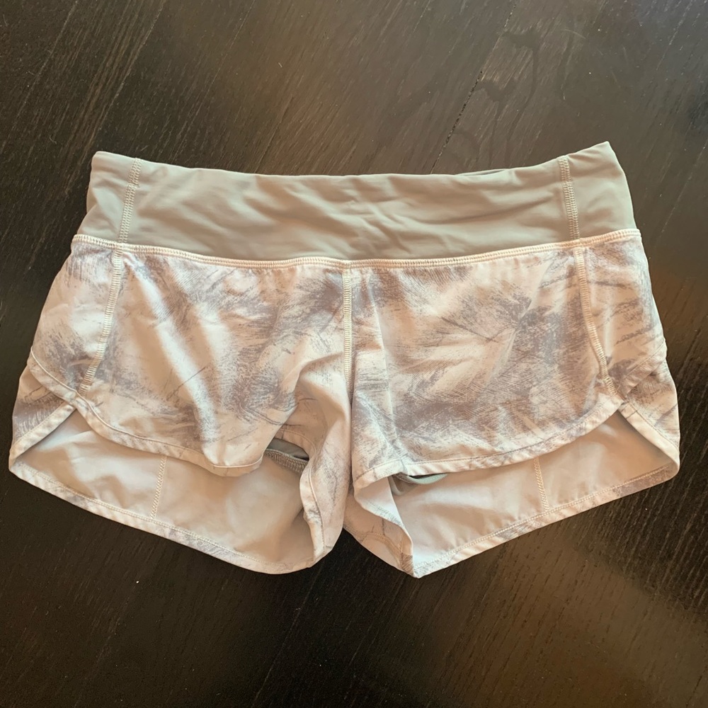 Lululemon grey and white shorts
